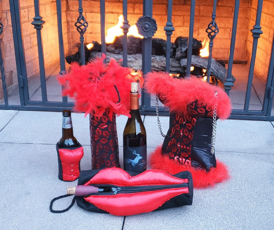 Pucker Up Lips Tote | Wine Carrier